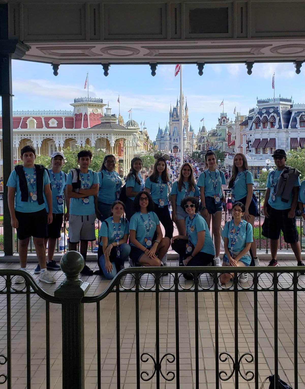 Fieldtrip to Magic Kingdom/YES Youth Education Series/Group Photo